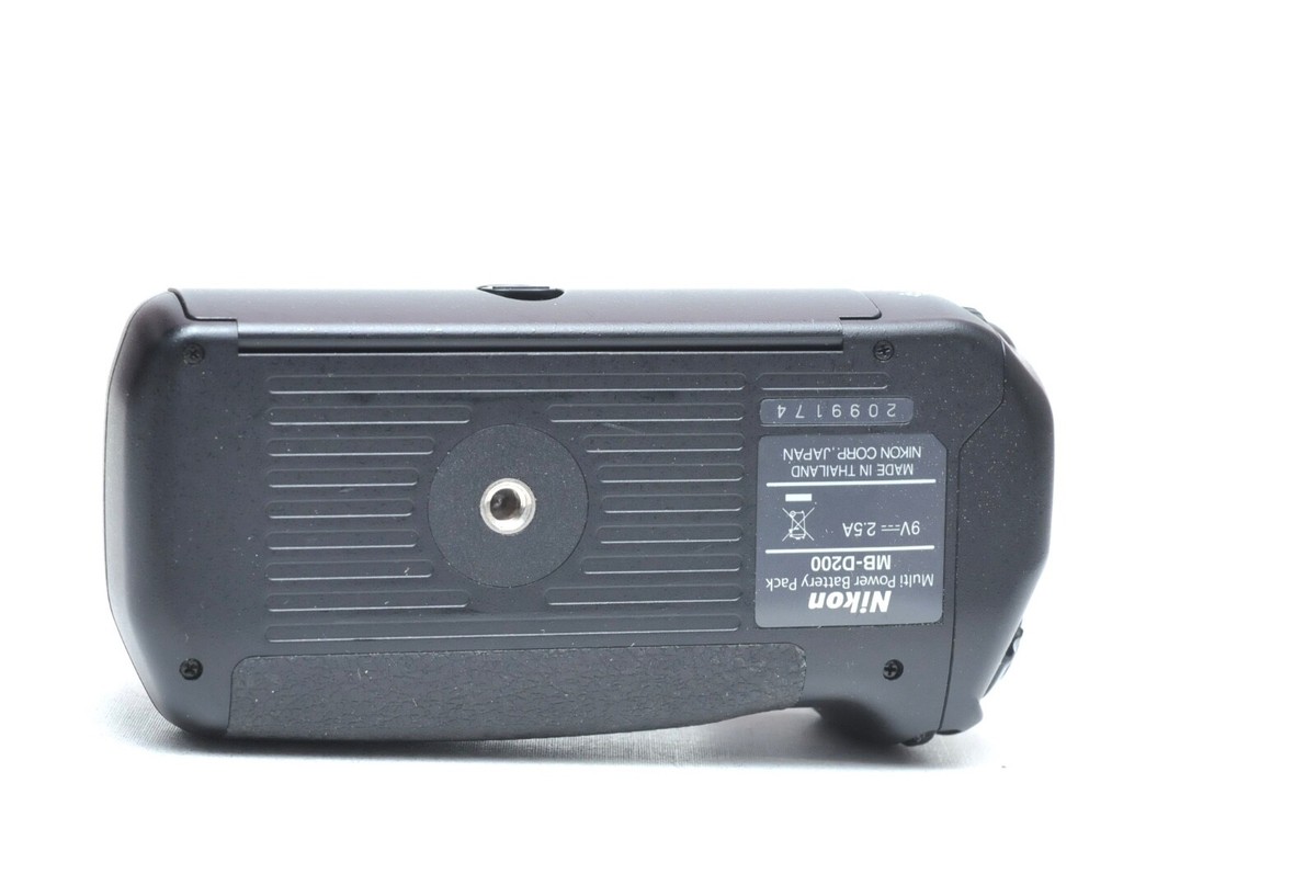 Nikon OEM MB-D200 Battery Pack Grip for Nikon D200 DSLR