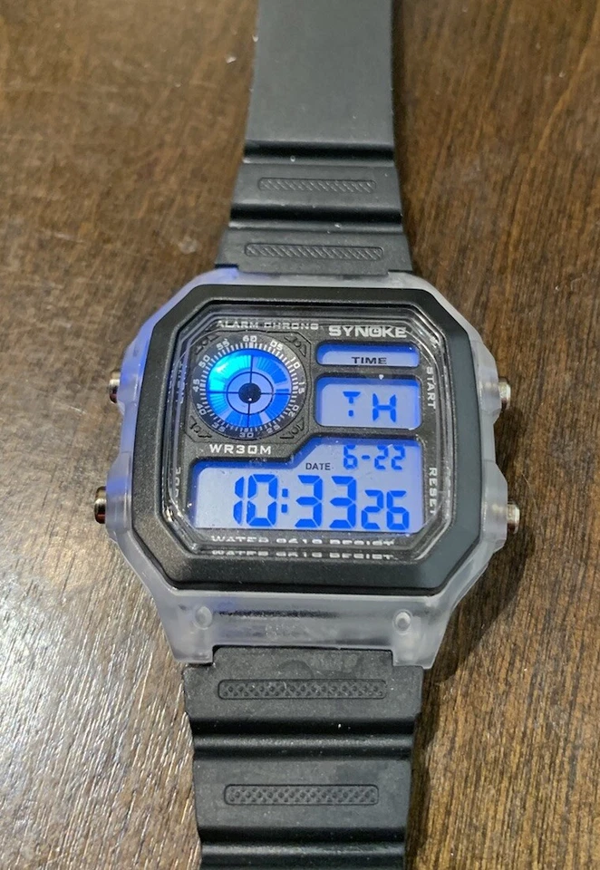 Synoke 9619 Reloj Hombre Digital Homenaje a Casio Estuche Transparente Reloj Bond Foto 3 de 4