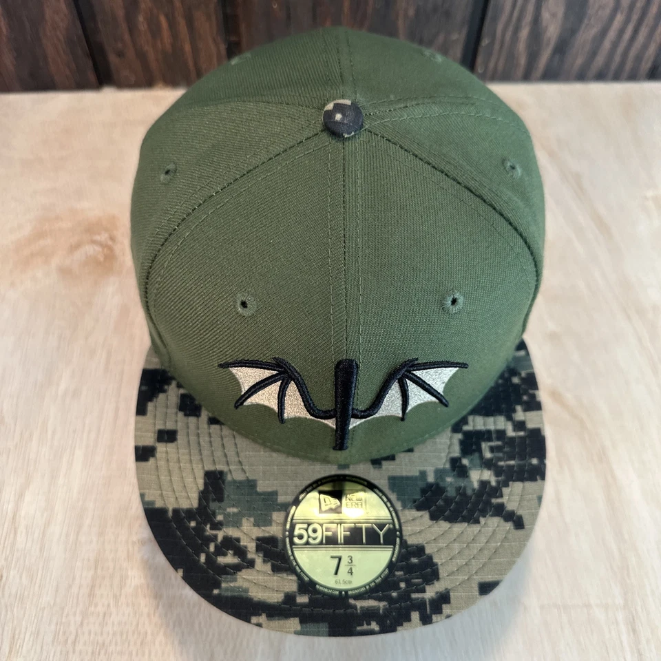 Sombrero de béisbol Dionic Bats Club New Era 59Fifty 7 3/4 camuflado verde ajustado 5950 nuevo con etiquetas Foto 4 de 4