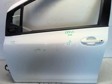 Porte avant et accessoires Toyota YARIS