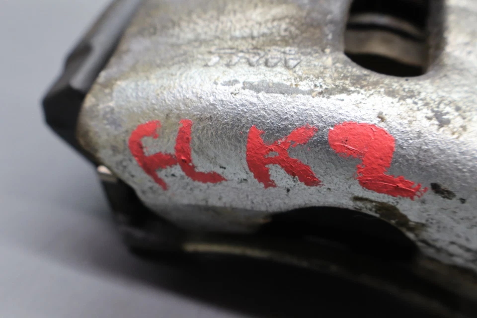 15-19 大众 E-Golf 捷达前左右制动卡钳支架套装 Oem — 第 4/4 张图片