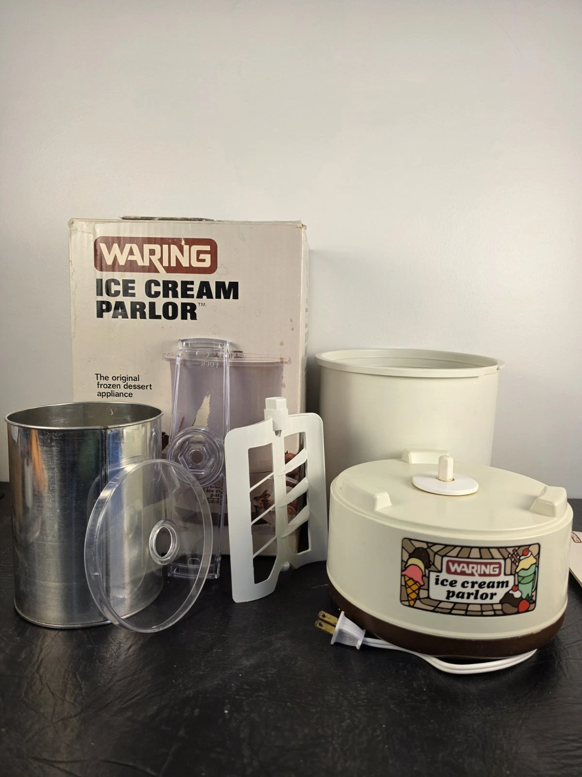 Vintage Waring Ice Cream Parlor Machine CF520-1 Vintage NEW - Half Gallon