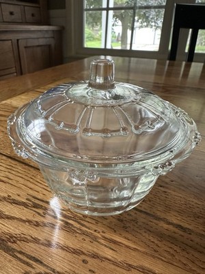 Vintage KIG Indonesia Oyster Pearl Covered Candy Dish With Lid
