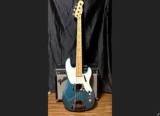 Imballaggio sicuro personalizzato Squier Precision Bass Initial LPB!