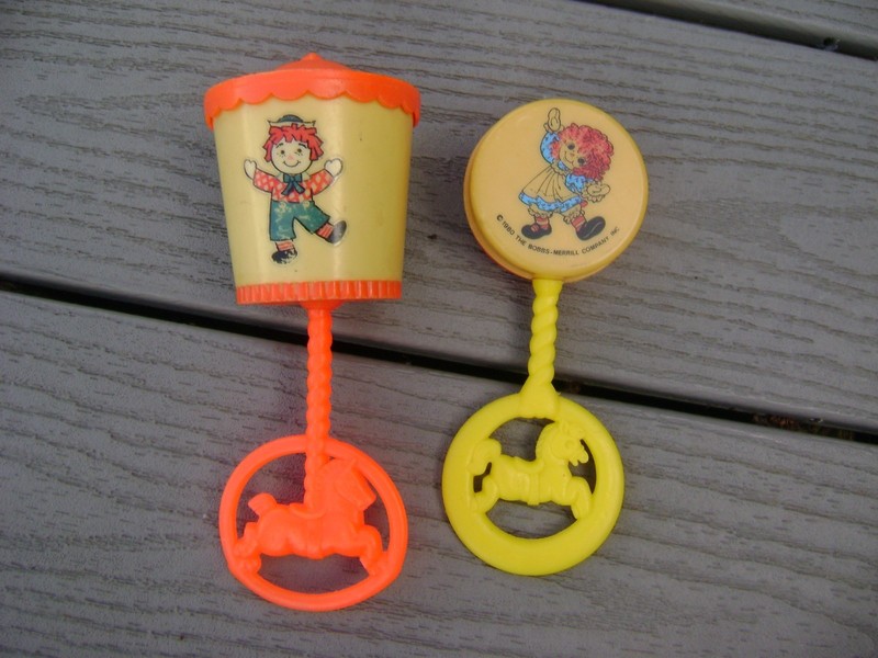 Lot 2 Vintage Raggedy Ann Andy Plastic Baby Rattle 1974 & 1980 Bobbs Merrill