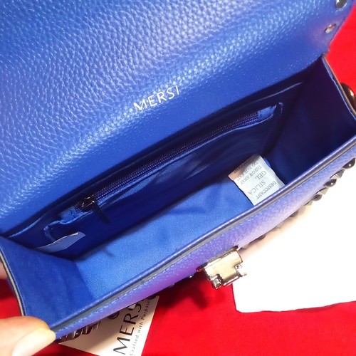 NUEVO NUEVO CON ETIQUETAS Bolso Bandolera Para Mujer MERSI Diseñador Azul con Studs Ajustable 2 Correas - Imagen 15 de 23