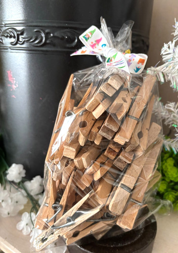 Set of 34 Vtg 3.25" WOOD WOODEN Thin Spring CLOTHESPINS Craft Display Cello Bag