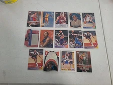 31 CARD LOT OF MIXED YEARS UPPER DECK NBA BRANDS ALL ROOKIES SEE PICS