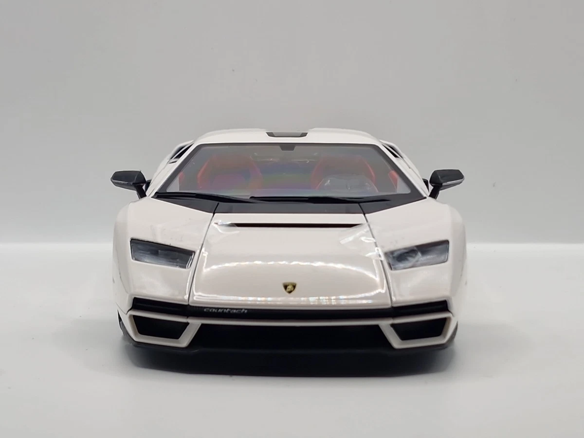 Lot de 3 Lamborghini 1/43 (Muira, Urraco,Countach