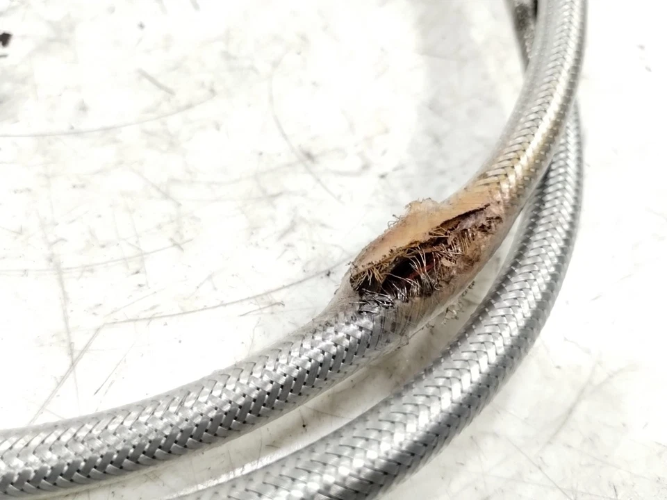 Linha de cabo de embreagem 2000 00 Victory V92 V92C - Imagem 3 de 4