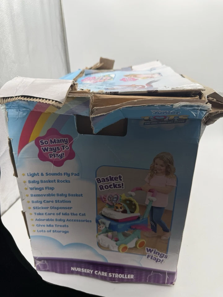 Disney Jr T.O.T.S. Cochecito de cuidado de guardería de 25 pulgadas, 12 piezas, con licencia oficial Foto 2 de 4