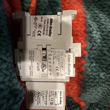 Allen-Bradley 700-CF310E Series A Industrial Relay 100S-F Series B Contactor