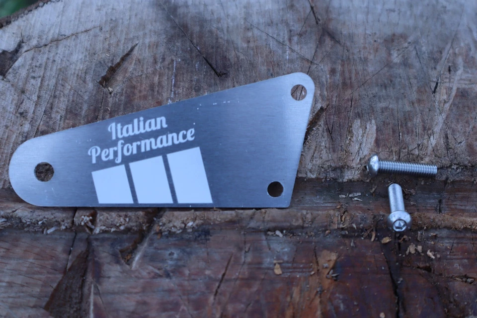 2021 + Aprilia 排气支架/衣架 — 第 2/4 张图片