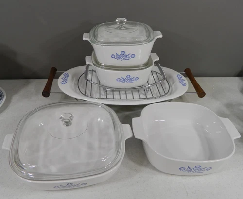 Corning Ware Cornflower Dinnerware Lot (Lot 6)