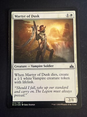 1x Foil Martyr of Dusk (014) Rivals of Ixalan LP MTG Magic the