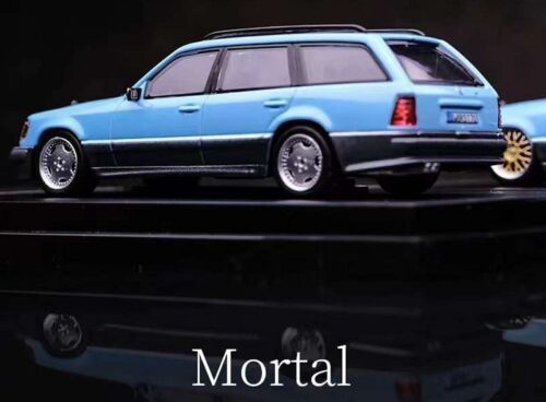 MB Mercedes Benz S 124 AMG - azzurro perla - Mortale 1:64 - Foto 3 di 6