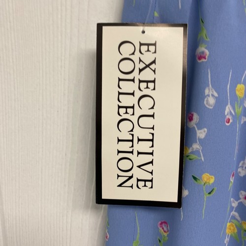 Sears women's straight skirt blue floral pull on size 16 - Bild 6 von 8