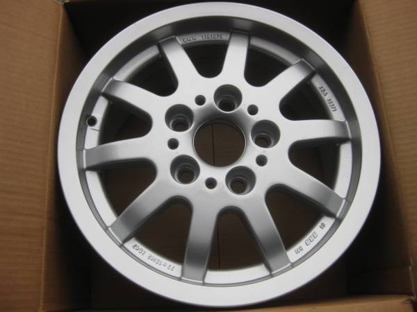 1 X Genuine brand new Oem BMW 15X7 IS47 wheel rim for 3er