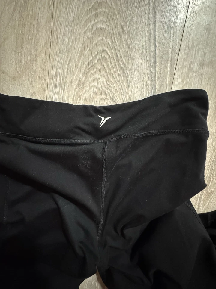 Pantalones capri Old Navy Active Go Dry ajustados negros de yoga - para mujer talla XL Foto 3 de 3
