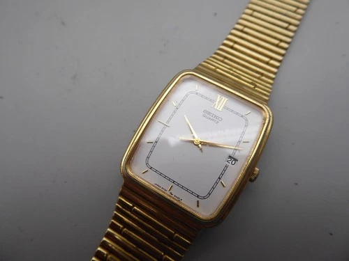 Gent's Vintage Seiko Quartz Gold Tone Wristwatch 5Y32-5A20