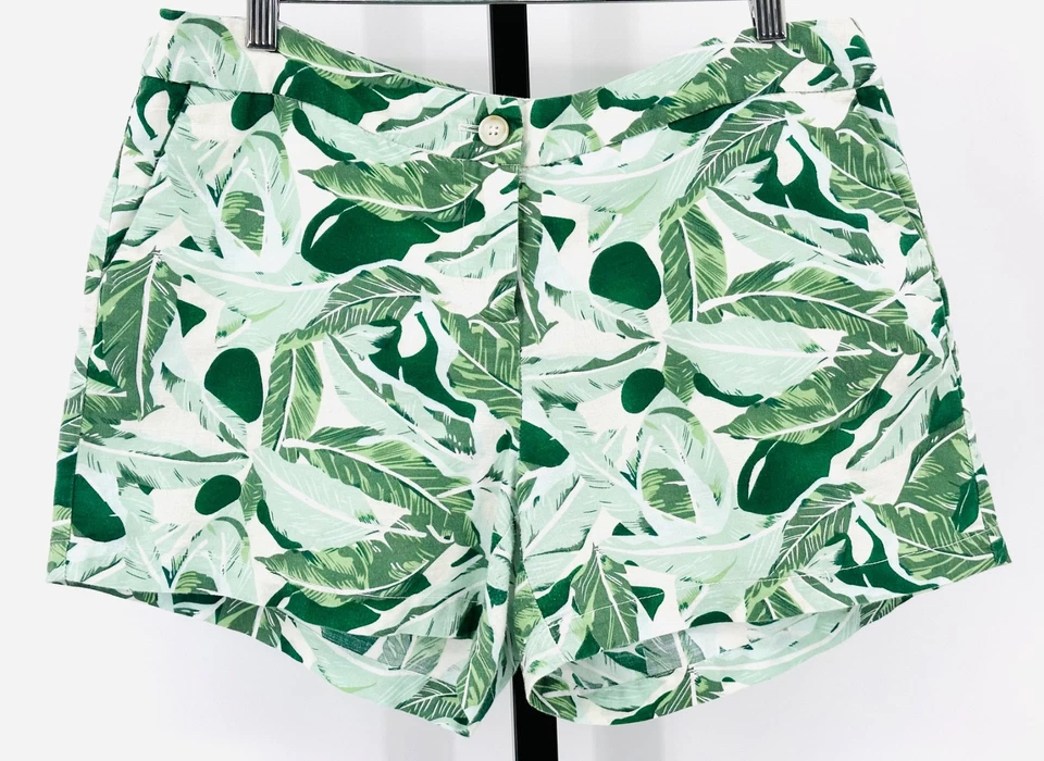 SAINT TROPEZ WEST size 10 Linen Blend Green & White Palm Print 4" Inseam Shorts - Imagem 2 de 4