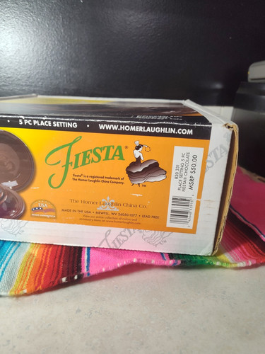 Fiesta Ware 5 Piezas Ajuste de Lugar Retirado Marrón Chocolate 830 331 en Caja De Colección - Imagen 4 de 6