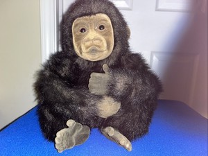 FAO Schwarz Stuffed Monkey Realistic Looking Flocked Fur Black Gray 12”