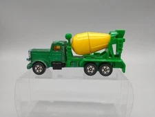 Tomica Formula 18 American Mixer Truck Green Metallic Orange Window Used No Box
