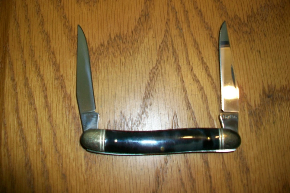 ROUGH RIDER HORN MUSKRAT POCKET KNIFE. - Image 2 of 4