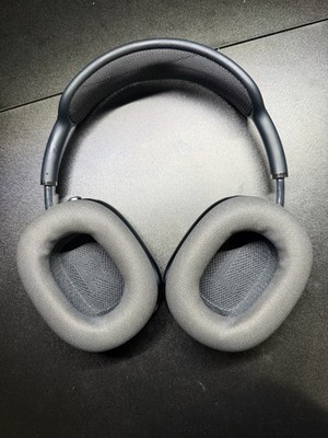 AirPods Max 1st Generation USB-C Black Noise-Canceling