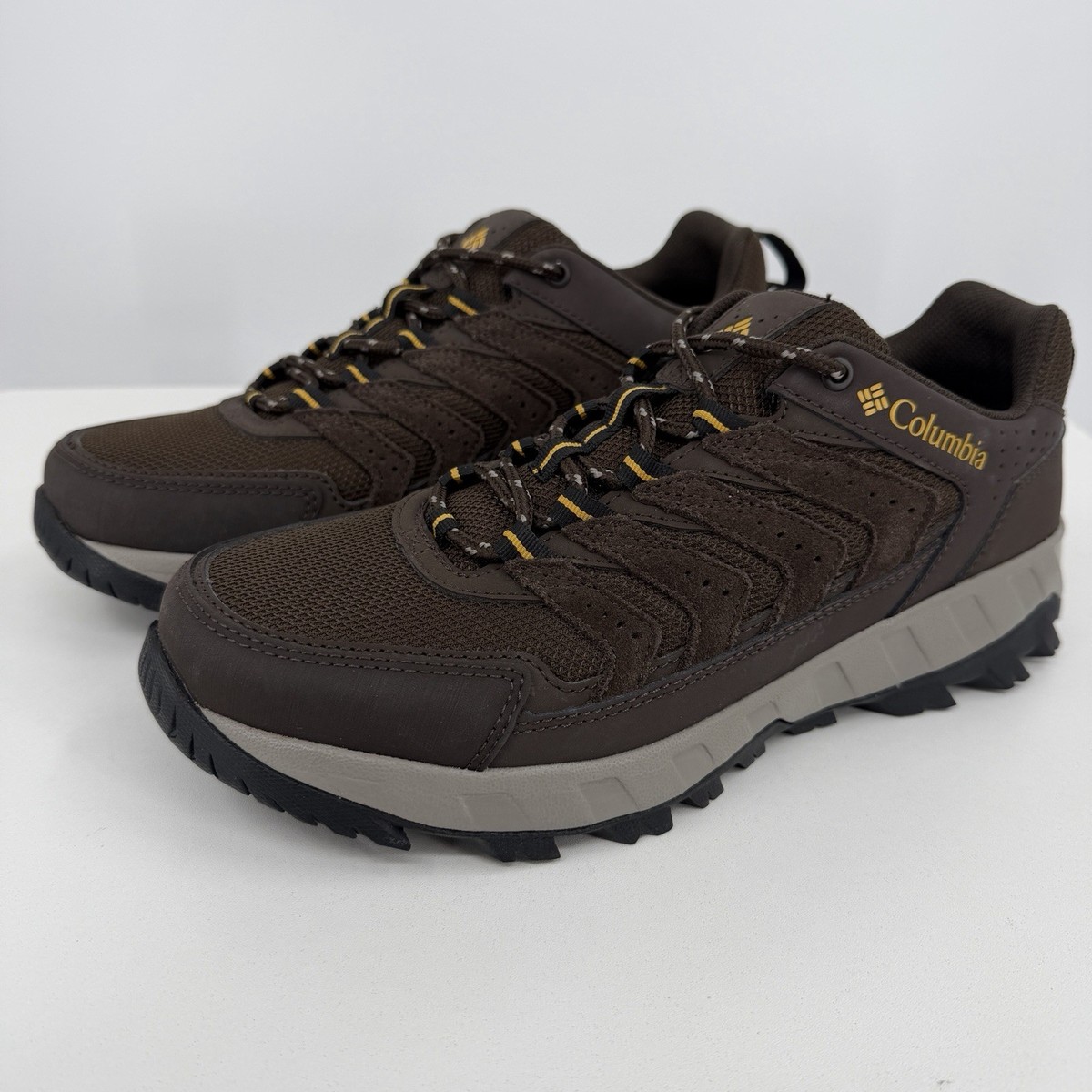 Columbia Men's Strata Trail Low Waterproof Hiking Shoes size 9