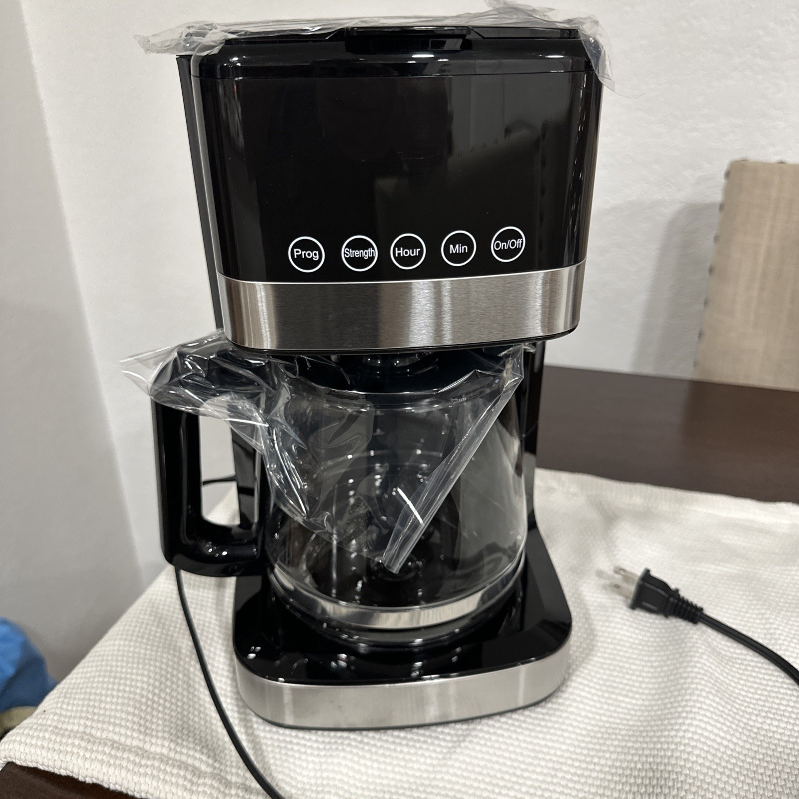 🔥🔥Amazon Basics 12-Cup Programmable Coffee Maker, Black & Silver 🔥🔥 NEW