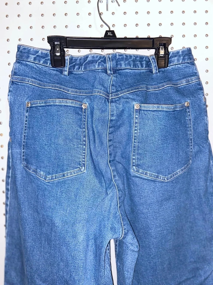 Susan Bristol Womens Size 12 Straight Leg Denim Jeans High Rise Med Wash - Image 2 of 4