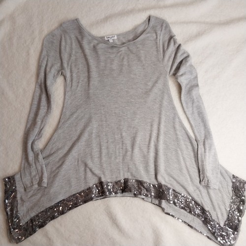 Girl's Splendid Gray Blouse Sz 7-8 Sequins Pullover Long Sleeve - Picture 2 of 10