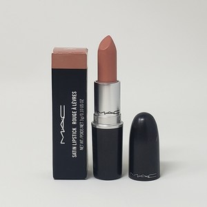 mac satin lipstick fleshpot