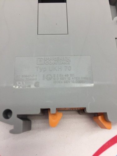 PHOENIX CONTACT TYP UKH70 HIGH CURRENT CLAMP - Picture 2 of 3