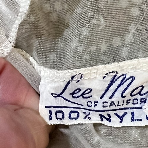 Lee Mar 100% Nylon Blouse White Sheer Embroidery Back Buttons See Desp Size - Picture 7 of 9