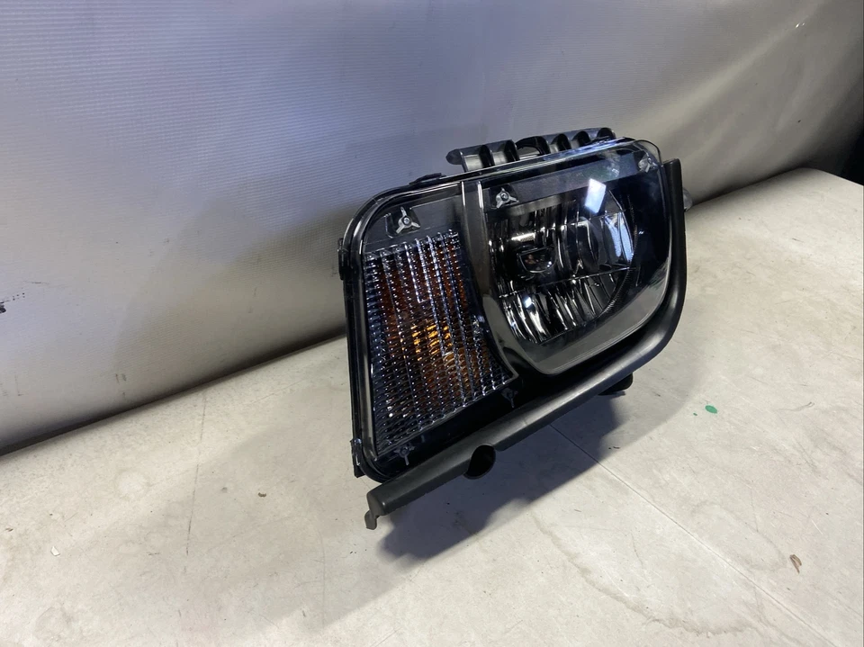 Faro izquierdo Chevrolet Camaro 2010 2011 2012 2013 recambio halógeno Foto 2 de 4