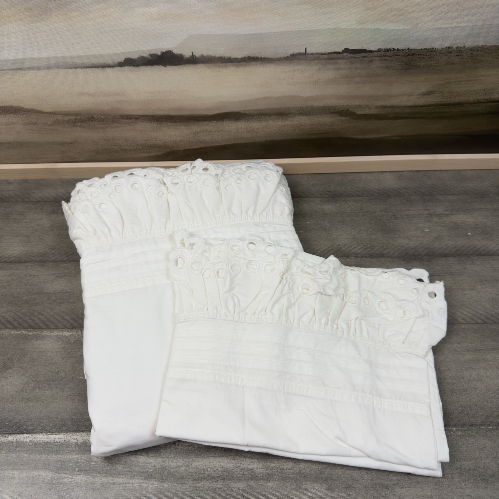 Pottery Barn Kids LoveShackFancy Eyelet Ruffle 2-piece Sheet Set Spots Twin Read