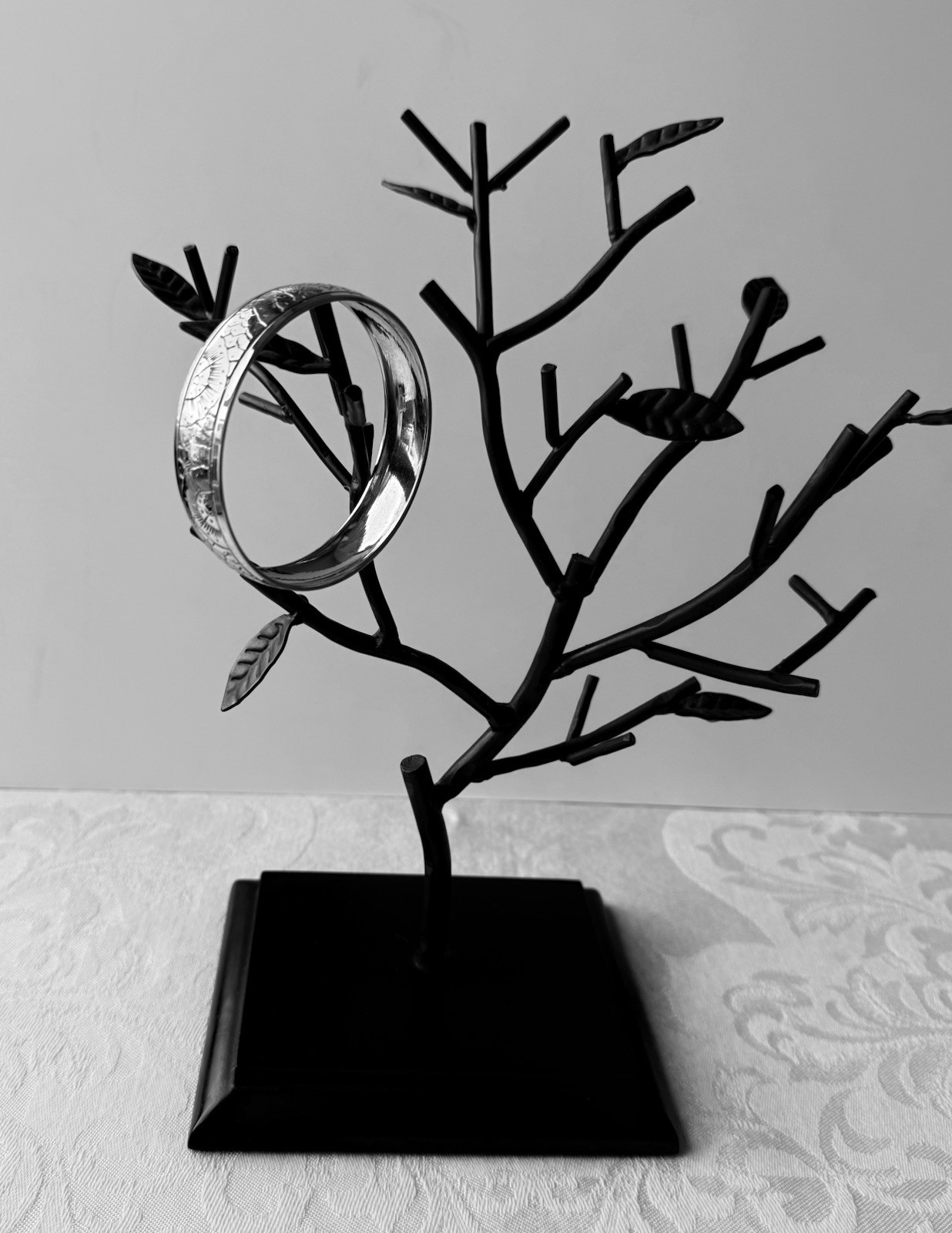 Vintage Silver Etched Pattern Bangle Bracelet - image 2