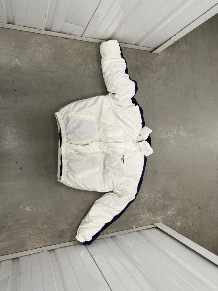 Polo deportivo vintage años 90 blanco acolchado azul marino raro cuadrado L como está Foto 2 de 4