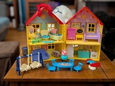 Peppa Pig Fold Up Deluxe Yellow House Play Set -20 Piece Lot Assortment