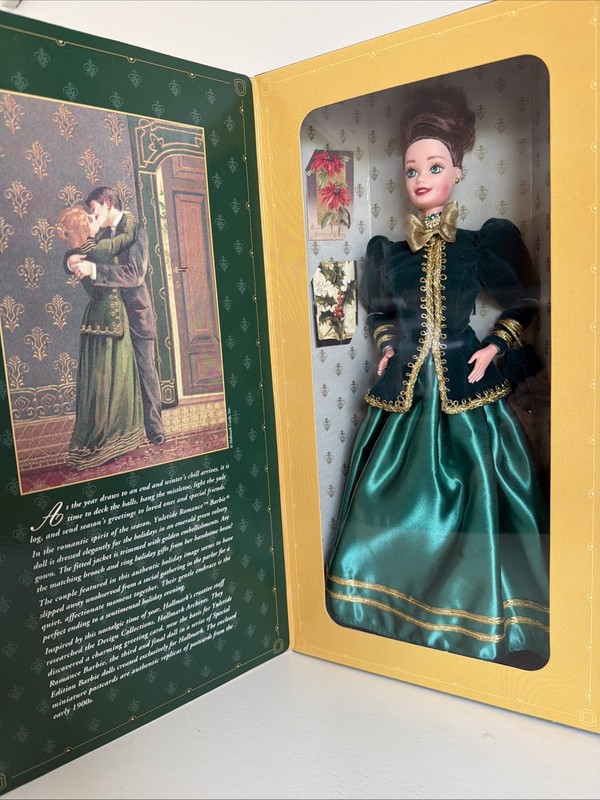 VTG 1996 Hallmark Special Edition Mattel Yuletide Romance Barbie NIB