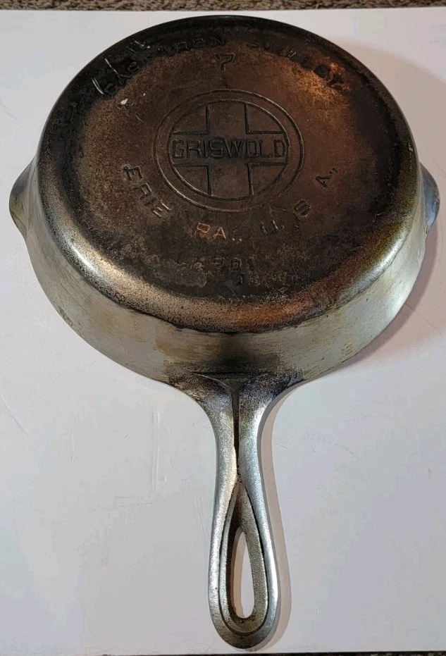 Vintage Griswold No. 7 Cast Iron Skillet, 701 Large Block Logo