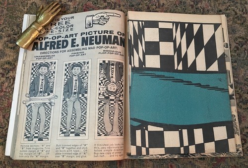 ALFRED E NEUMAN Poster ATTACHED, More Trash Mad 1965 8th Annual Edition Magazine - Picture 3 of 12