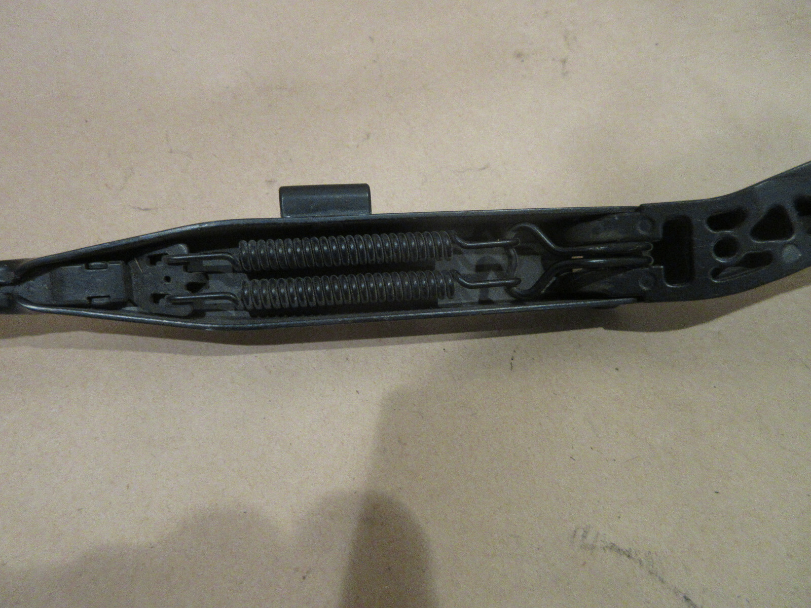 Ferrari 355  Passenger / RH Windshield Wiper Arm (USED) - P/N 64610200
