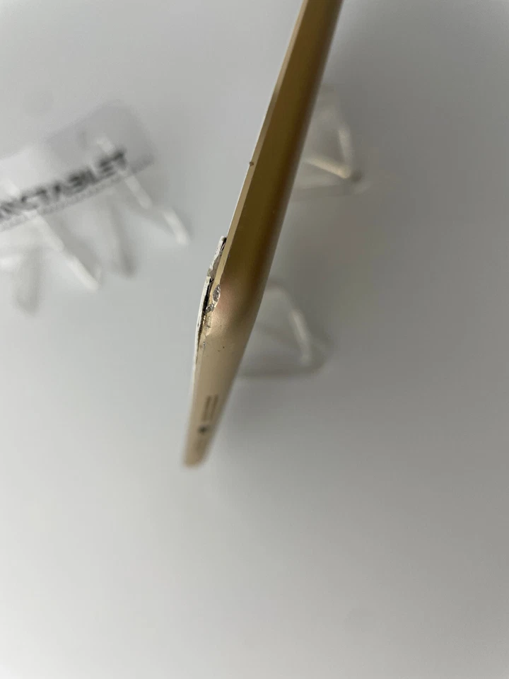 Apple iPad Mini 3rd Gen 16GB Gold (Minor Fault Item)- Ref1023 - Image 4 of 4