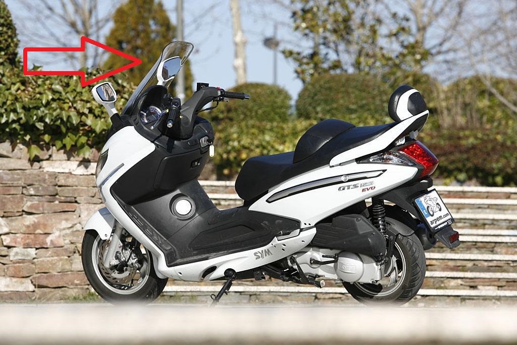 SYM RV250 ジャンク SYM VOYAGER(GTS)250/RV250/270 GTS/JOYMAX300 WIND SCREEN 6710A-HMA