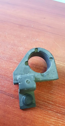 BMW 5 6er E60 E61 E63 E64 LCi Zusatz Wasserpumpenhalter 6922647