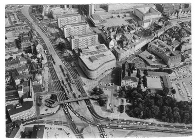 Postcard, Leipzig, aerial view of the area around the consumer department store, 1978